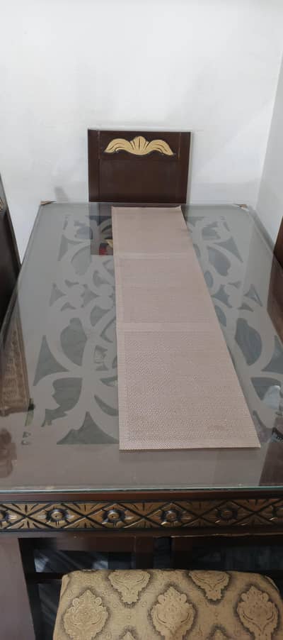 dyning Table for sale 6 chairs and one table