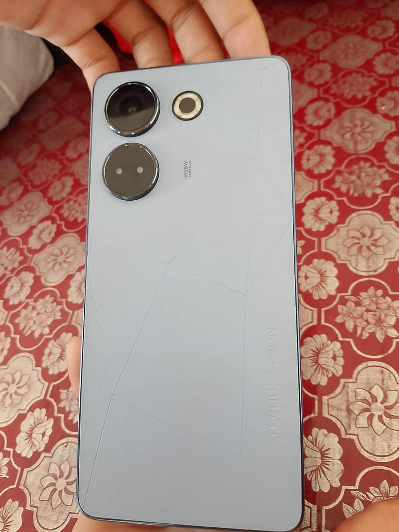 Tecno CAMON 20 4