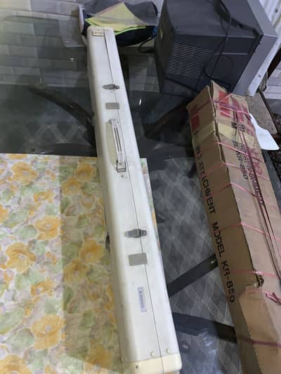Knitting machine