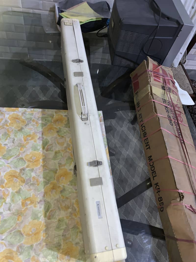 Knitting machine 0