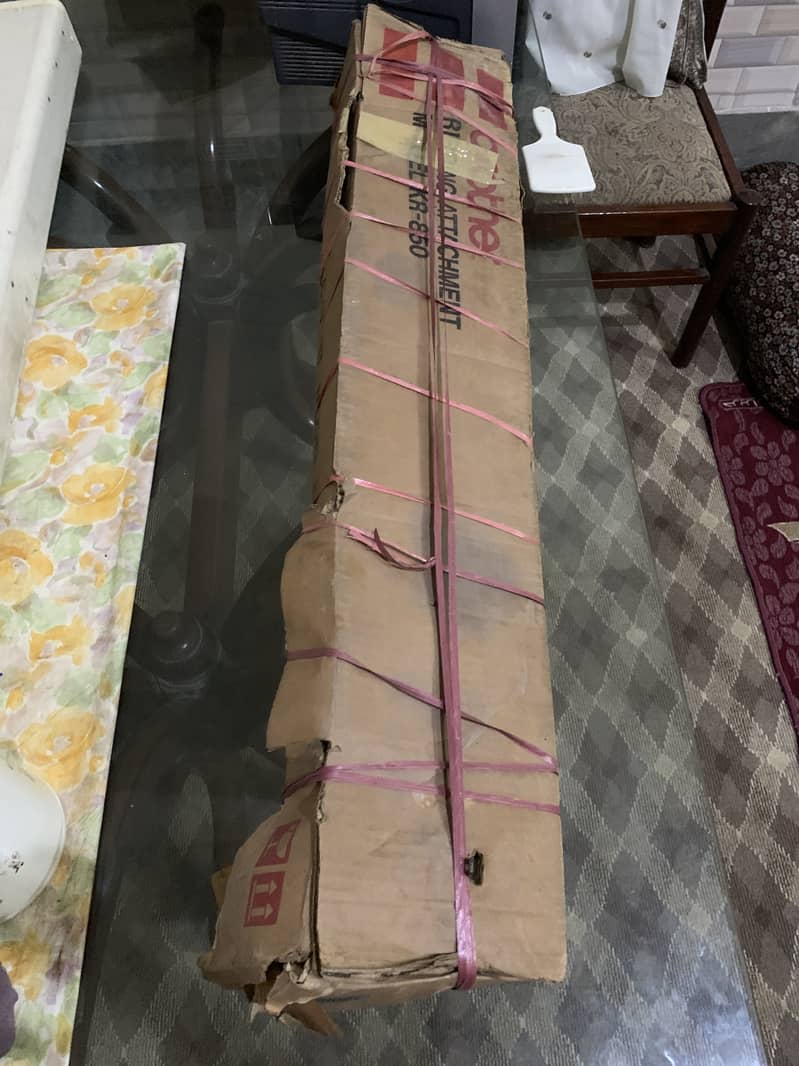 Knitting machine 2
