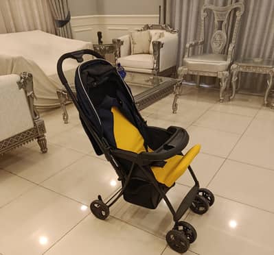 Baby Stroller - Duel Facing - Barely Used