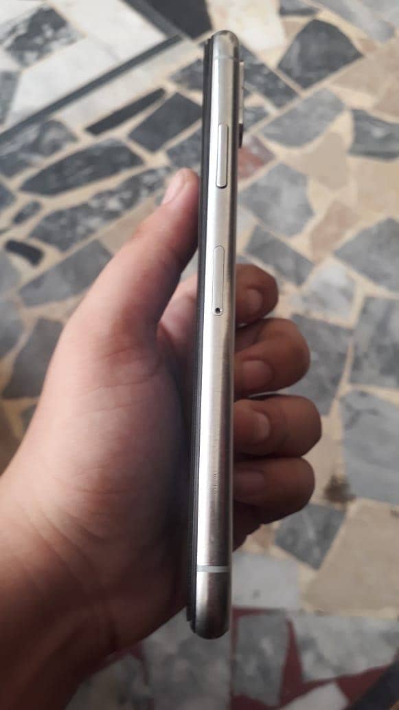 Apple iPhone X 1
