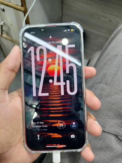 Apple iPhone 13