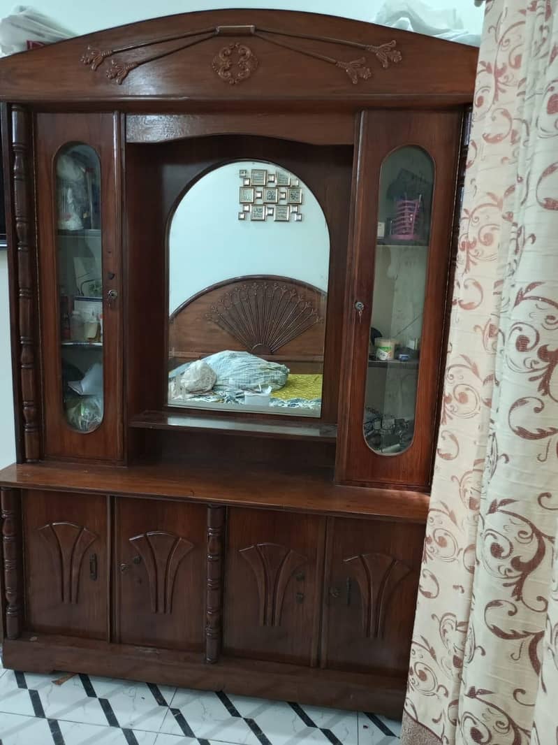 solid bed  and derssing 1