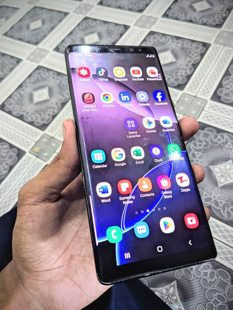 Samsung Mobile Note 8 1
