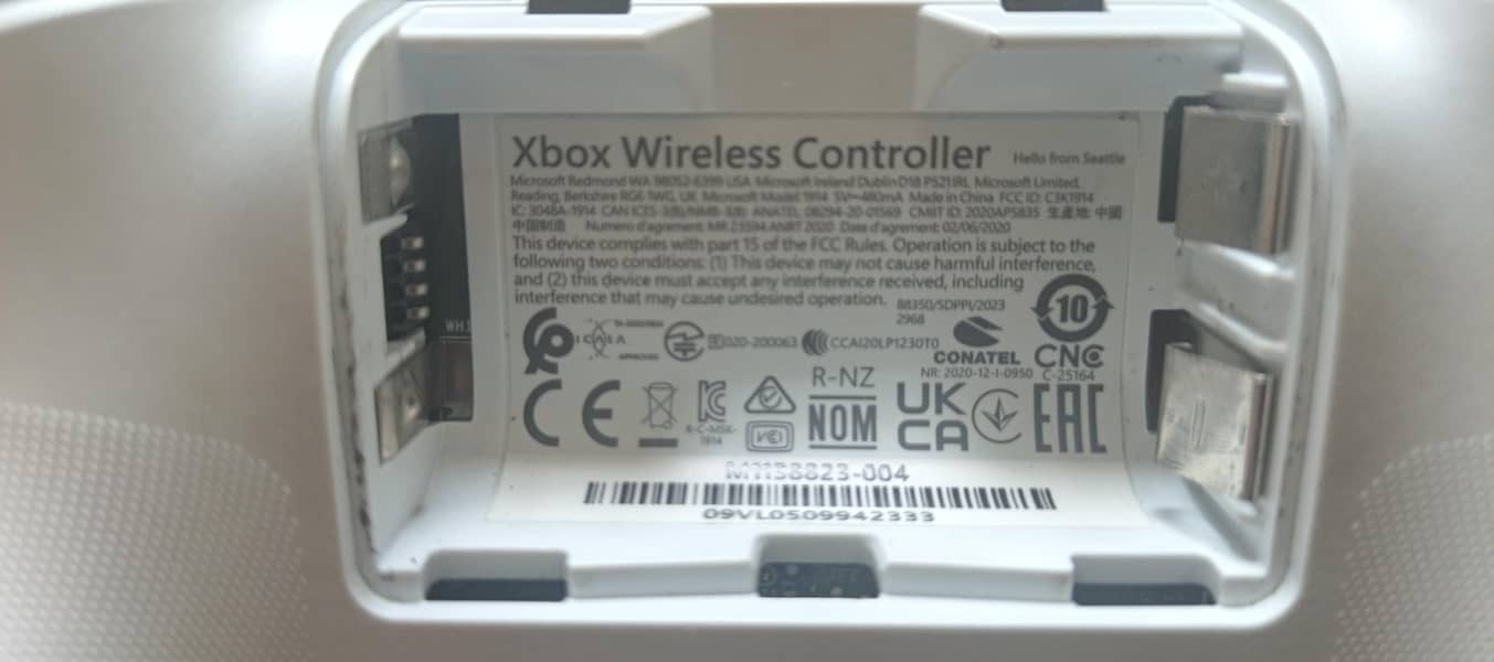 XBOX SERIES CONTROLLER PULSE RED 2