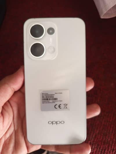 OPPO Reno13
