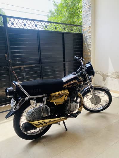 Honda 125 2024 Gold Edition