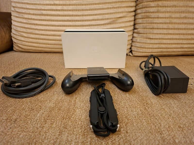 Nintendo Switch OLED jailbroken with accessories 1