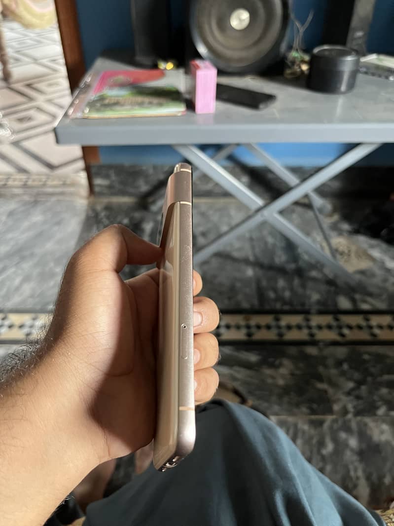 Google Pixel 8 2