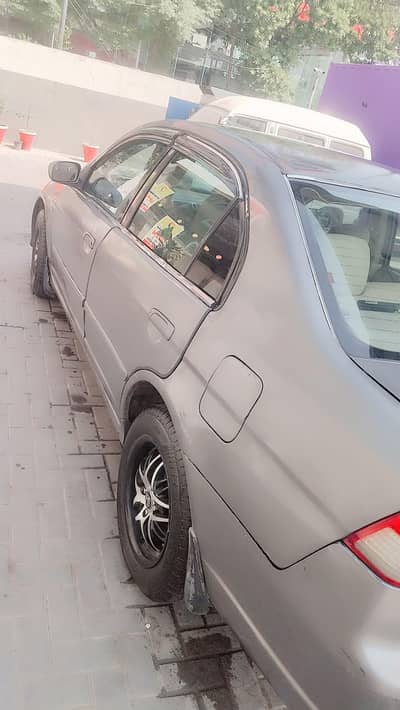Honda Civic EXi 2005
