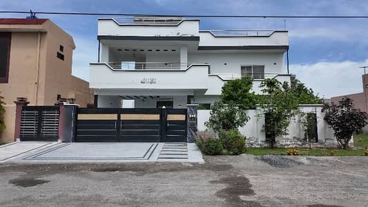 Chinar Bagh Society 1 kanal Used House For Sale