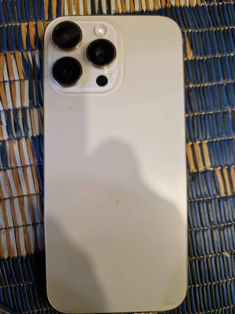 Apple iPhone 16 Pro Max 0