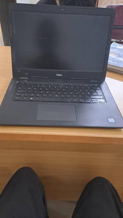 Dell Latitude 3490 7th generation 8gb ram 256gb ssd in excellent cond