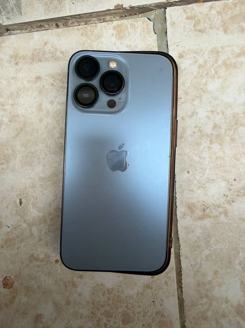 Apple iPhone 13 Pro 0