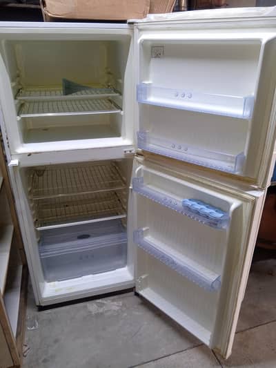 refrigernator