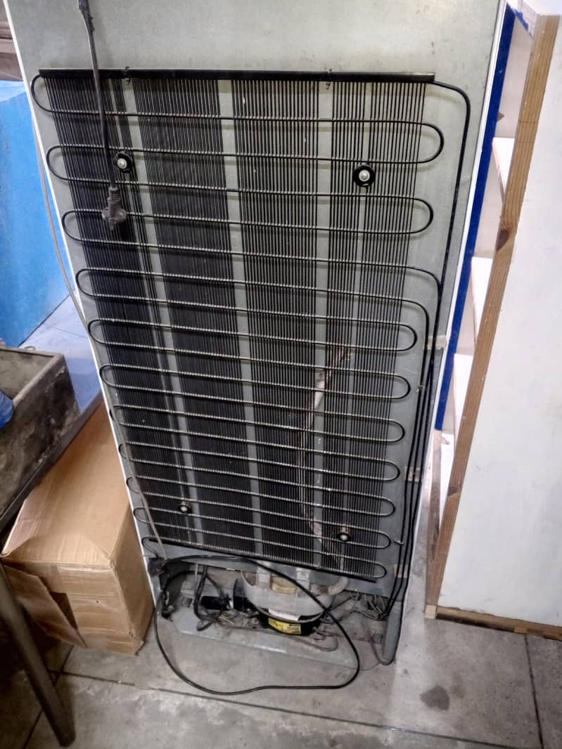refrigernator 2