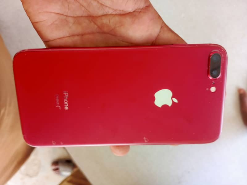 Apple iPhone 8 Plus 0