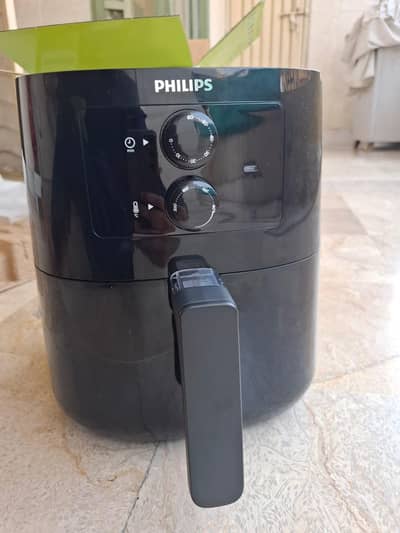 Philips Essential Airfryer HD9200 (4.1L / 0.8kg)