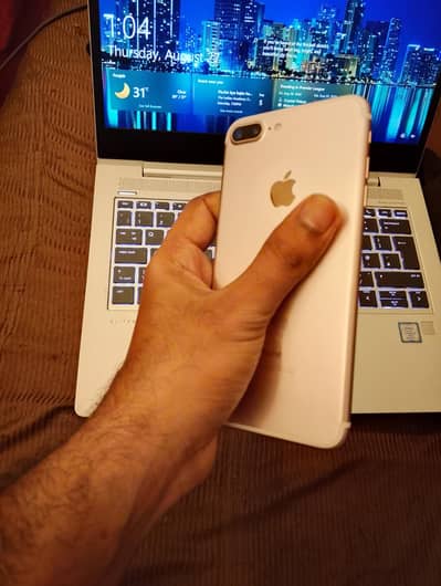iPhone 7 Plus With Box original charge 128 PTA