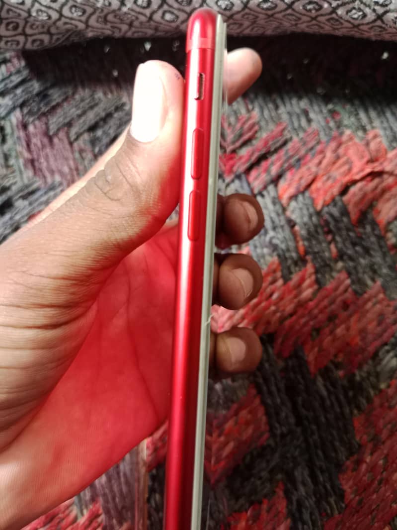 Apple iPhone 7 Plus 3