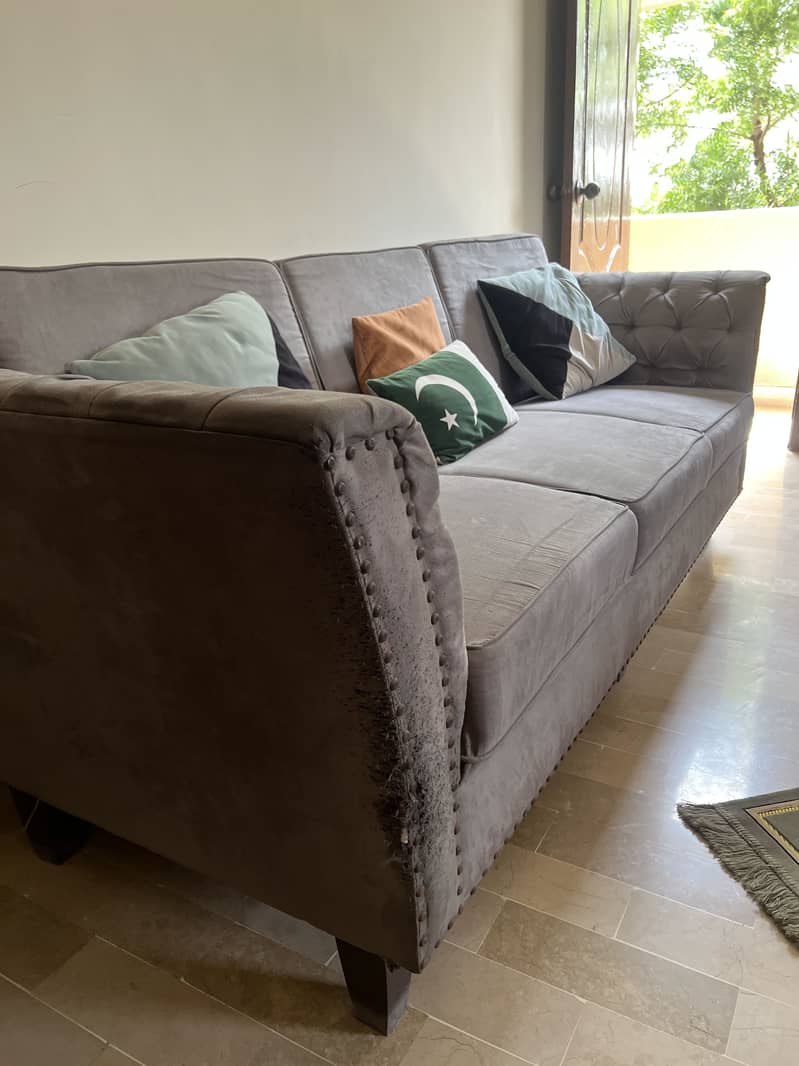 Sofa 3 Seater 0