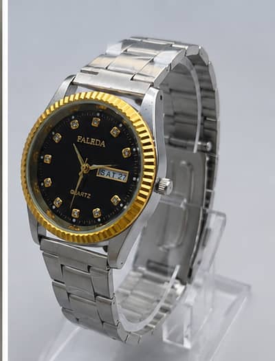 Men's Luxury Two Tone Stainless Steel Quartz Watch – Black Dial