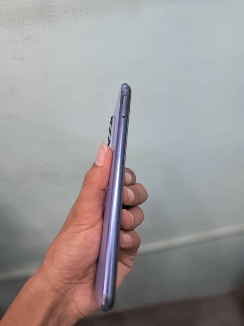 Vivo V21e 3