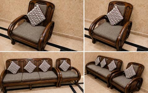Beautiful Wooden Sofa Set – Excellent Condition