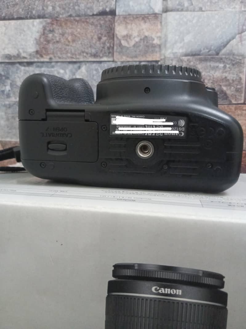 Canon EOS 1300D 3