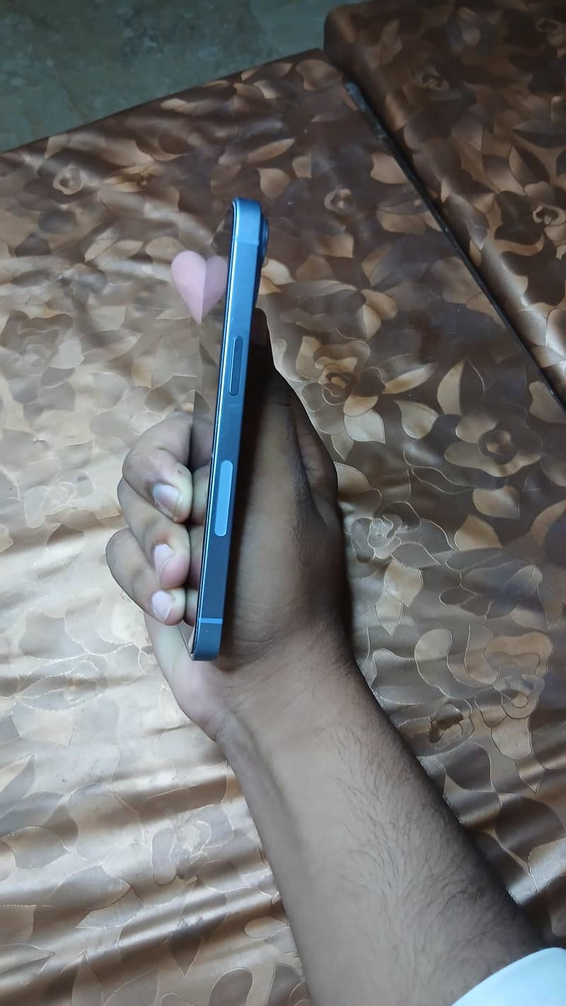 Apple iPhone 14 4