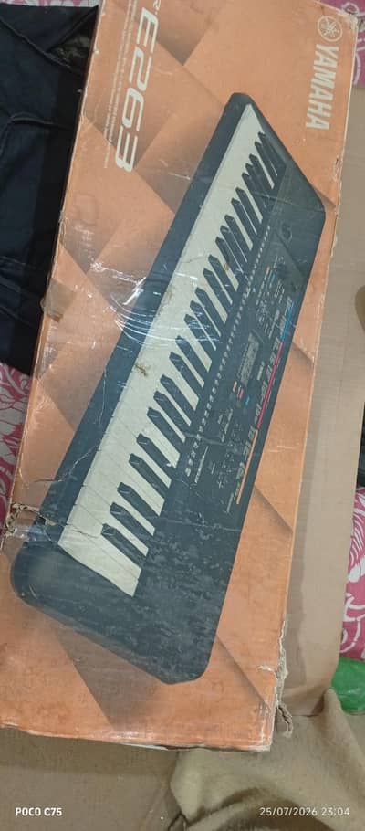 Yamaha PSR E263 Professional Piano Yamaha Keyboard Casio Roland Korg