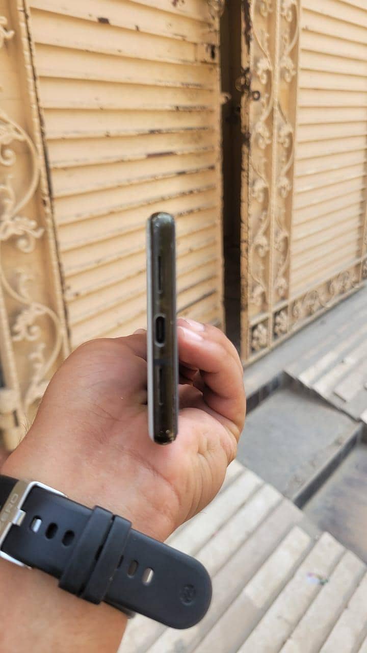 Google Pixel 6 3