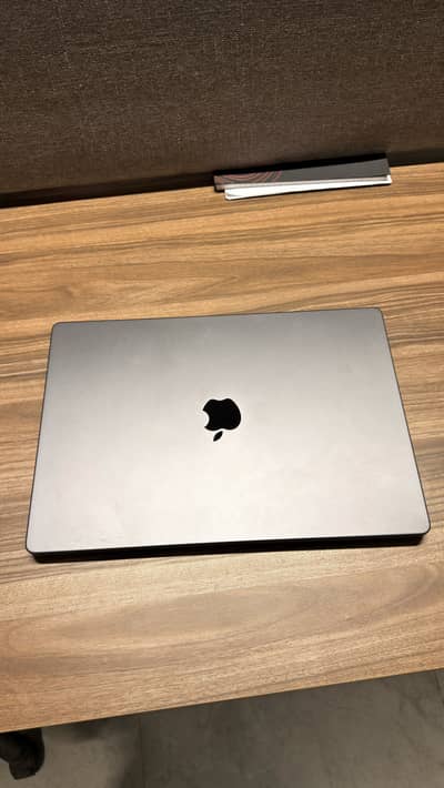 Apple MacBook Pro 16-inch (M4 Pro) - Personal Laptop