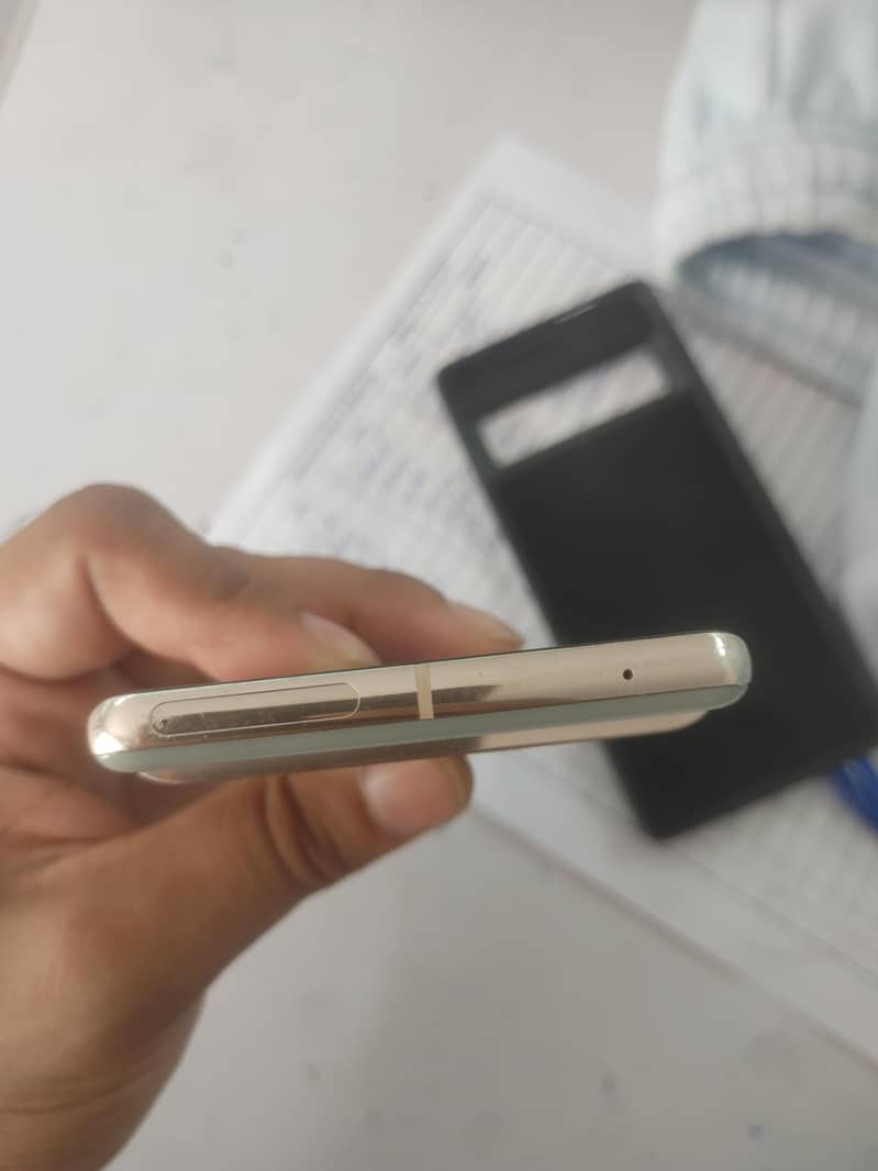 Google Pixel 7 Pro 4