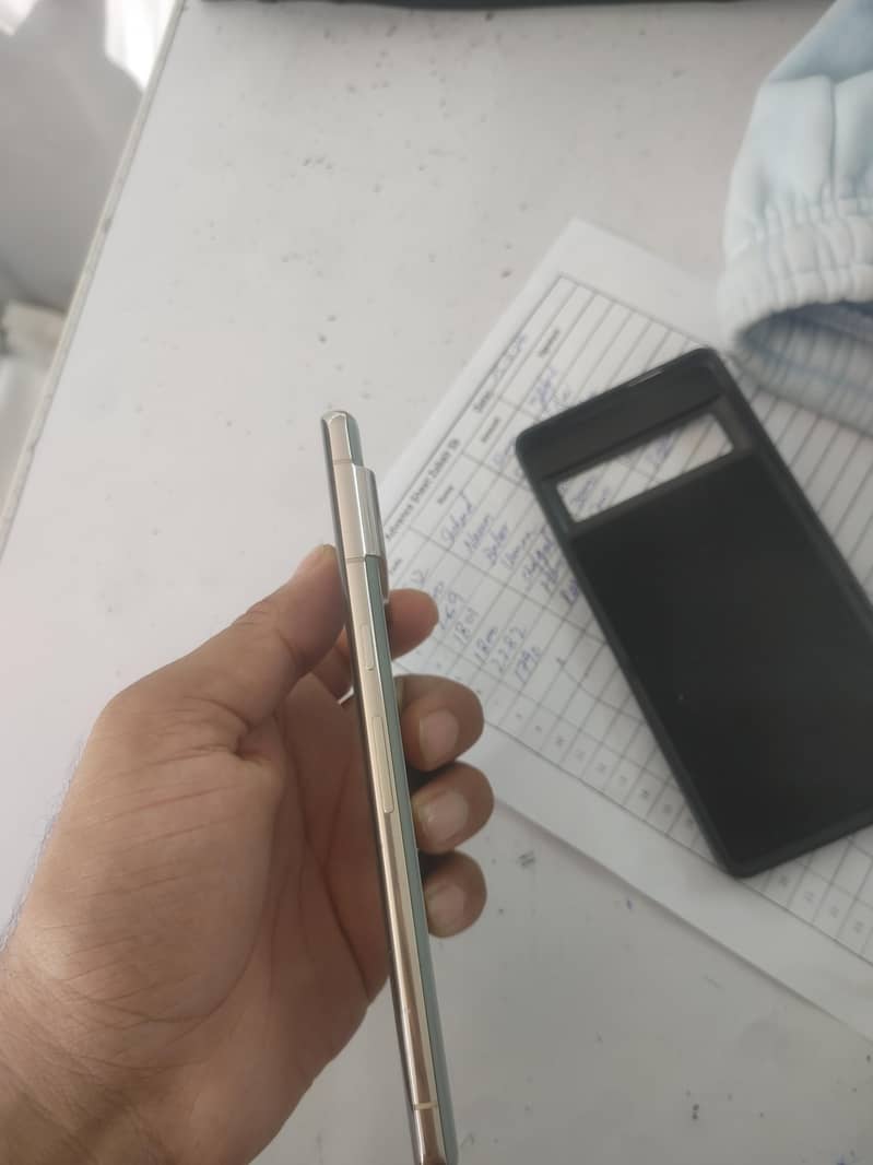 Google Pixel 7 Pro 6