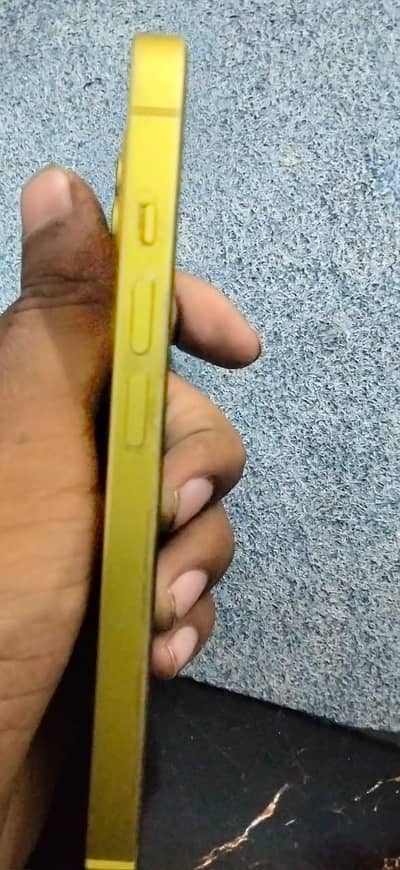 Apple iPhone 14
