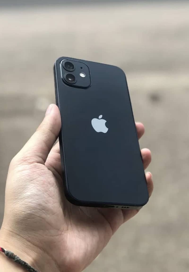 Apple iPhone 12 3