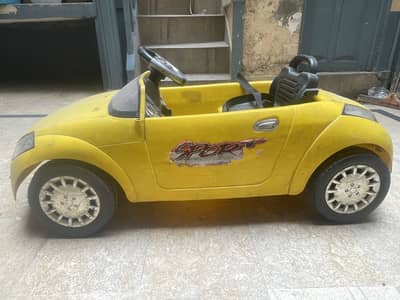 Toy car