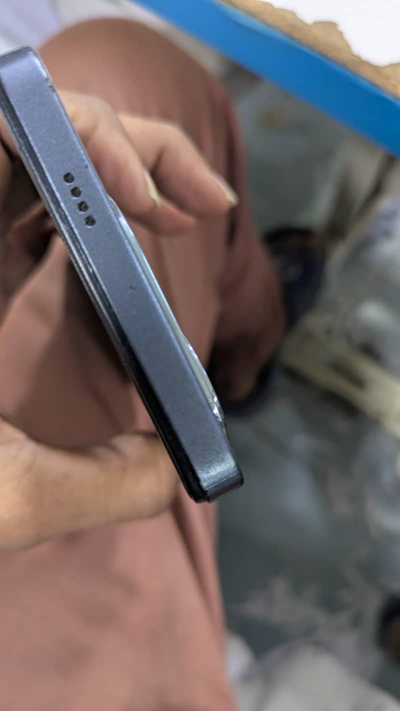 Tecno spark 20 4