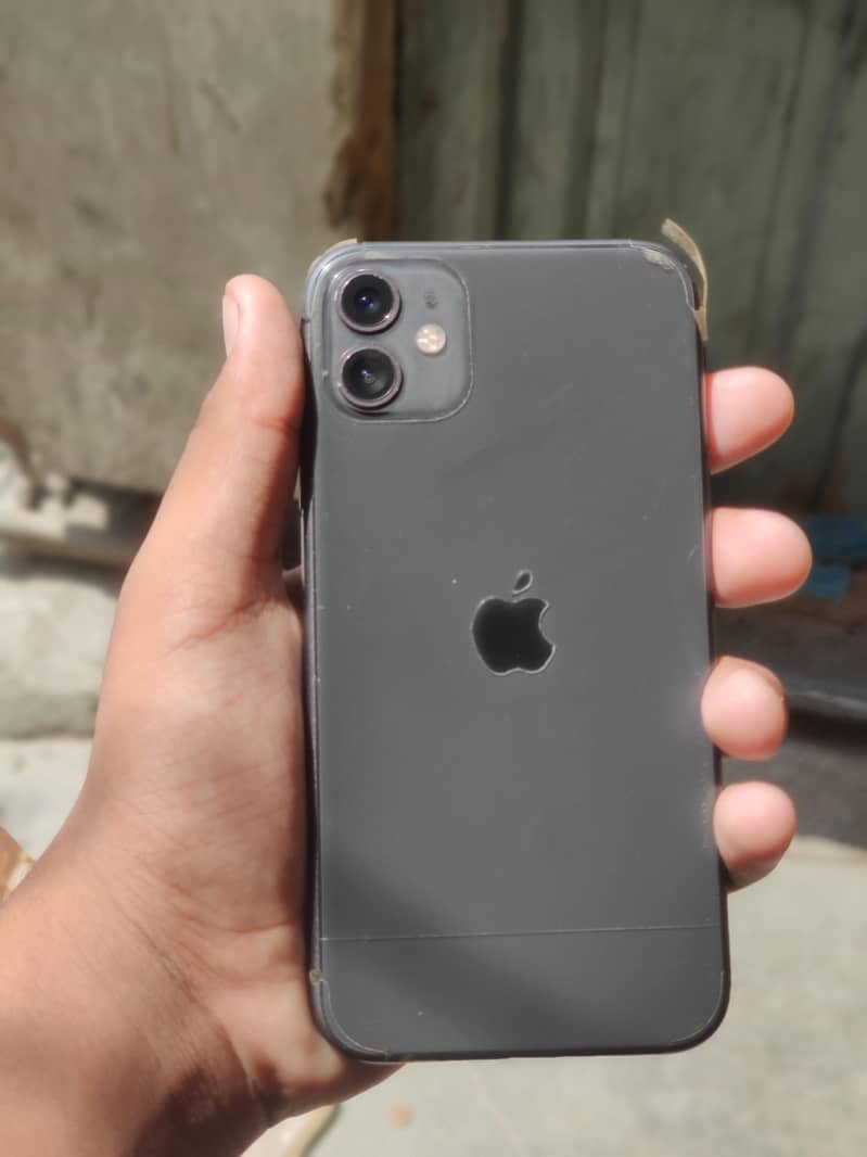 Apple iPhone 11 0