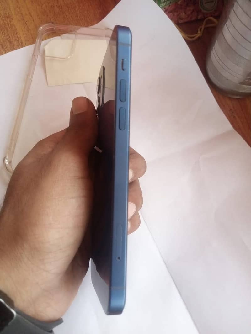 Apple iPhone 12 2
