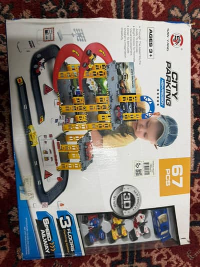 Race Track & City Parking Toy Set Cars