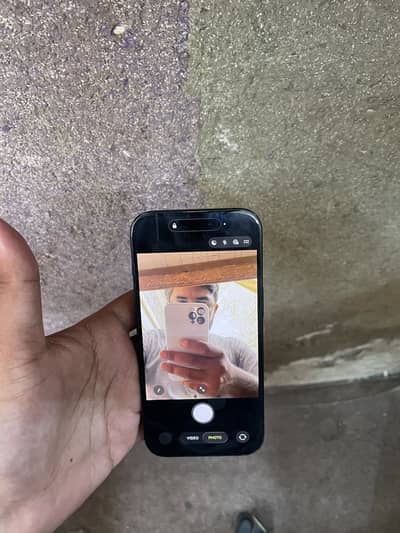 Apple iPhone 15