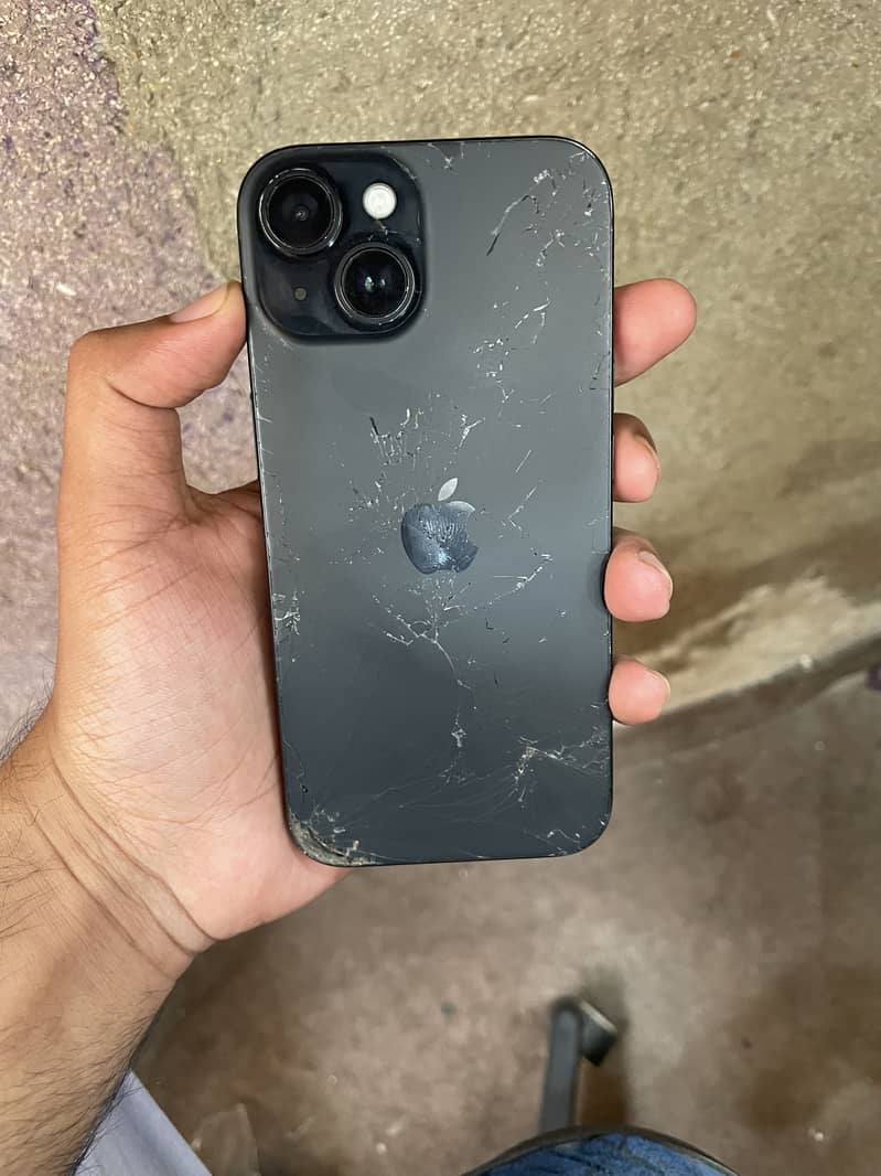 Apple iPhone 15 10