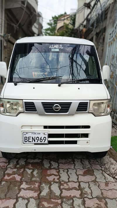 Nissan Clipper 2013