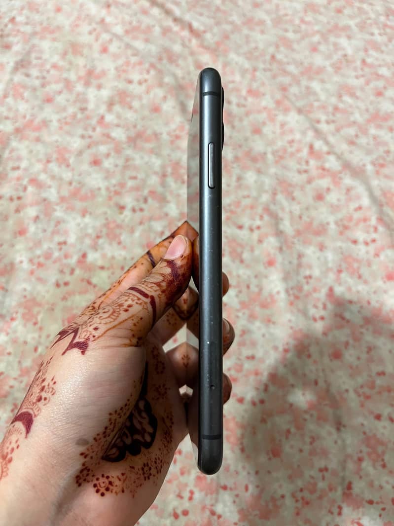 Apple iPhone 11 2