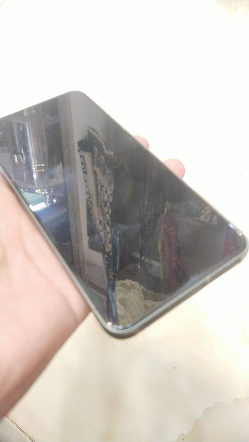 Google Pixel 8 3