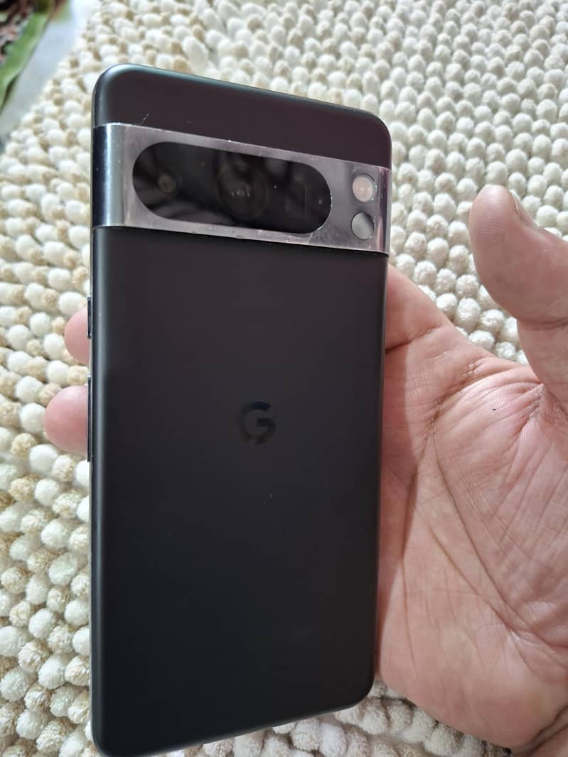 Google Pixel 8 Pro 2